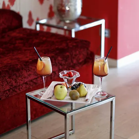 Boutique Calzavecchio 4* קזלקיו די רנו