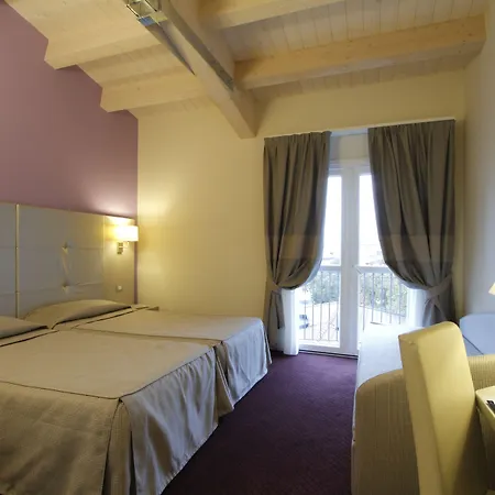 Boutique Calzavecchio 4*